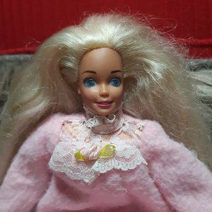 (( Listing # 132 ))  1993 Cloth Barbie (( Vintage ))